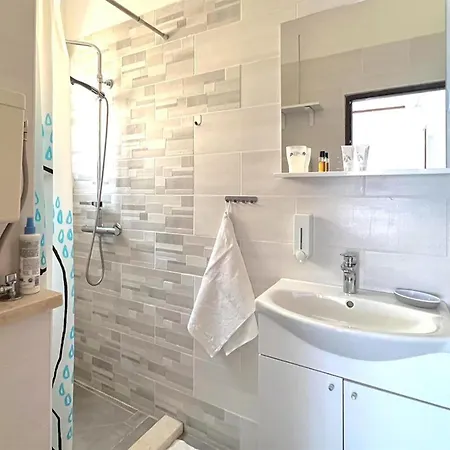 Apartman Gorgeous In With Wifi