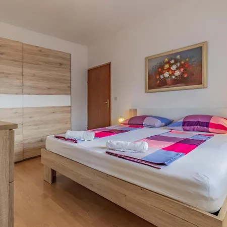 Gorgeous In With Wifi Apartment