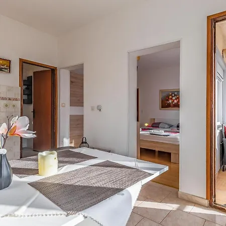 Gorgeous In With Wifi Apartment *